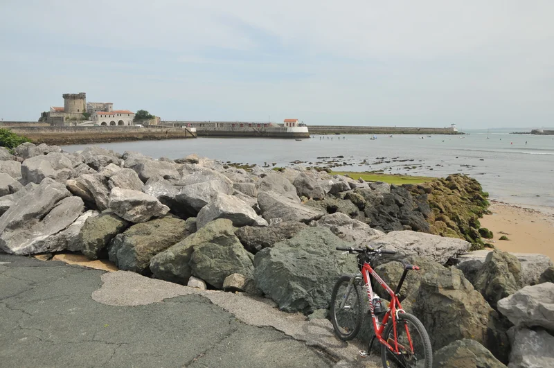Vélo de route D'Urrugne à Ciboure, regards sur la baie — Ustaritz