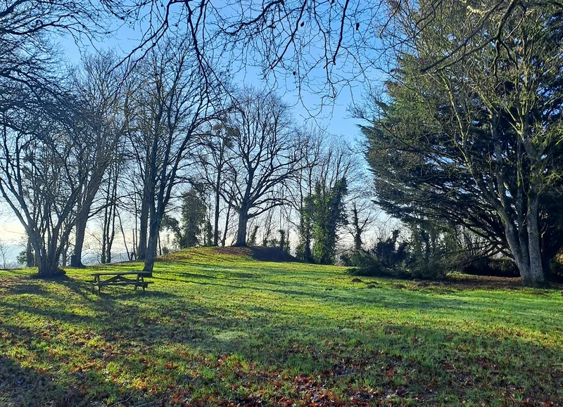 Randonnée La Motte Féodale et les Vallées Bourges - Randonnée à pied en Pays d'Ouche — Moulins-la-Marche