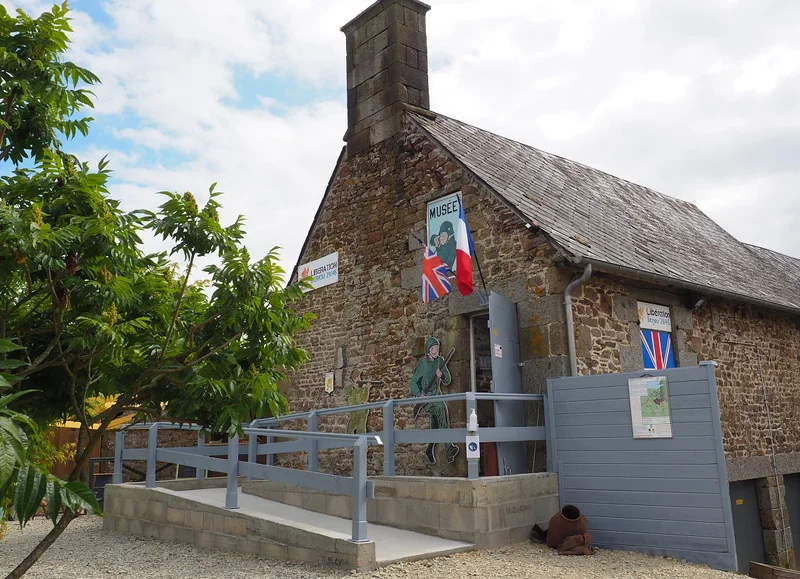 Randonnée Berjou, Aout 44 - Randonnée à pied en Suisse Normande — Pont-d'Ouilly
