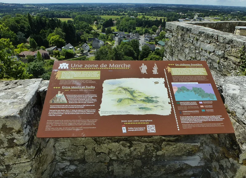 Randonnée Domfront Circuit de la Cité Site Monts et Marches — Domfront