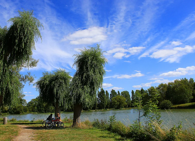 Vélo de route Autour de la Véloscénie Escapade verte au fil de l'eau au Mêle sur Sarthe — Coulonges-sur-Sarthe