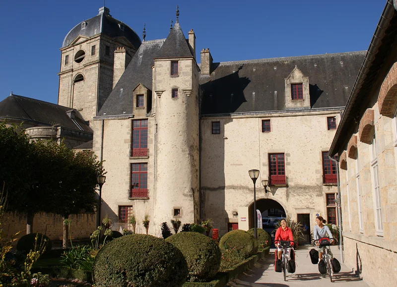 Vélo de route La plaine fertile, Pays d'Alençon à vélo — Alençon