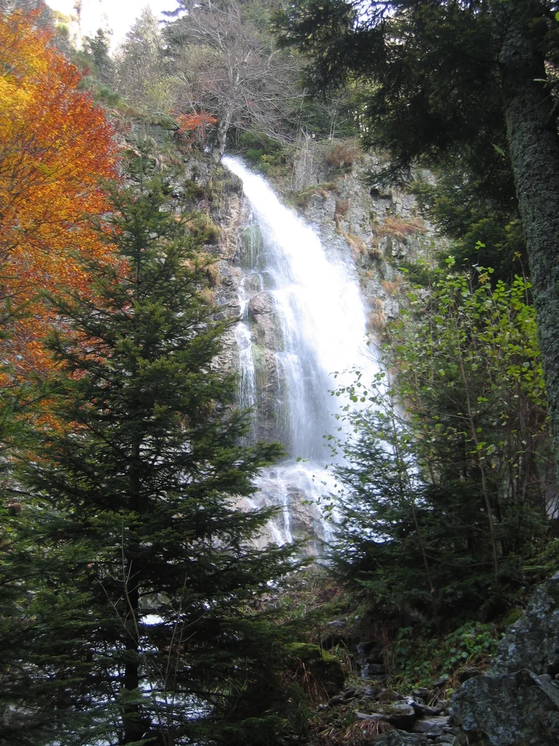 Randonnée La cascade du Saut du Gier au départ de la Jasserie — La Valla-en-Gier