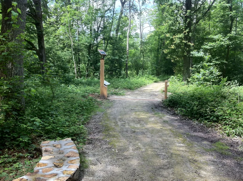 Randonnée Sentier de découverte du Bois de Champagne — Saint-Fargeau-Ponthierry