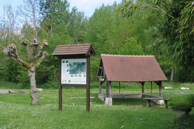 Randonnée Sentier du patrimoine de Gommecourt — Gommecourt