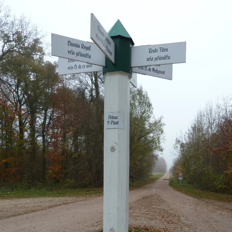 Vélo de route Liaison Senlis-forêt d'Halatte (V2) — Senlis