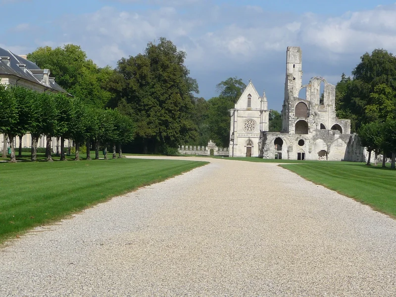 Vélo de route V3, De Senlis à Ermenonville, la forêt et l'abbaye de Chaalis — Senlis