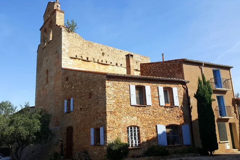 Randonnée Roc de Majorque, depuis Sainte-Colombe-de-la-Commanderie — Sainte-Colombe-de-la-Commanderie
