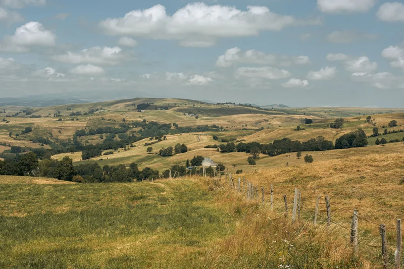 Randonnée D'Allanche à Marcenat (étape 6 du Tour des Vaches Rouges) — Allanche
