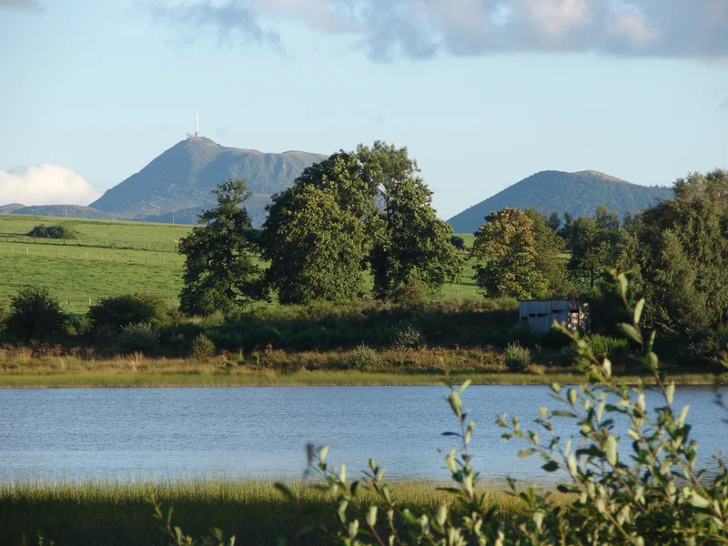 Randonnée Etang Grand, sur le sentier du Grèbe Huppé — Pulvérières