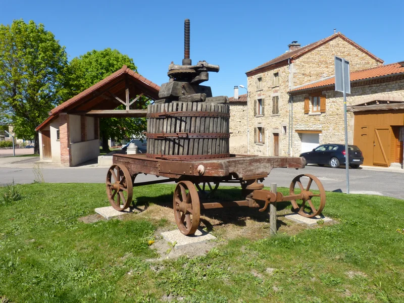 Randonnée La butte de Montaigut — Reignat