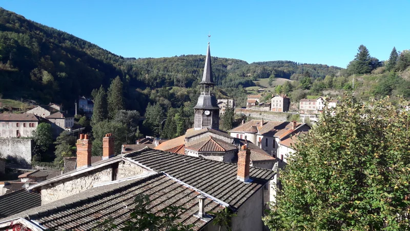 Randonnée L'église de la Chabasse — Olliergues
