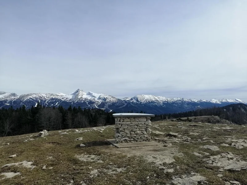 Randonnée Le sommet de Château-Julien - Passage · Villard-de-Lans