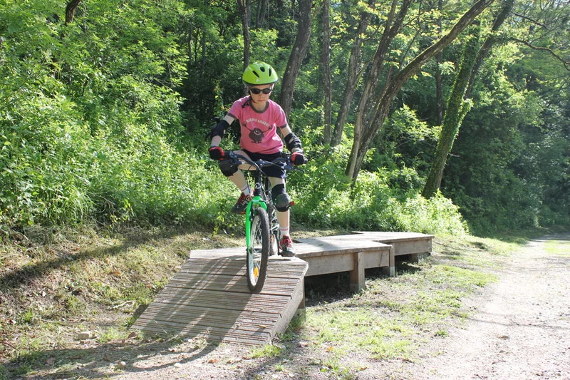 VTT Parcours VTT 22 bleu - La Voie du Tram - Espace FFC Ain Forestière — Valserhône