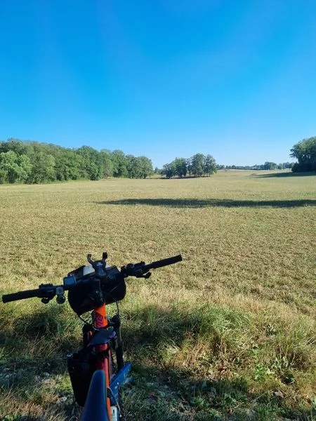 VTT Circuit VTT-VTC n°8 (rouge) - Sur les crêtes de la Vallée du Sevron — Bény