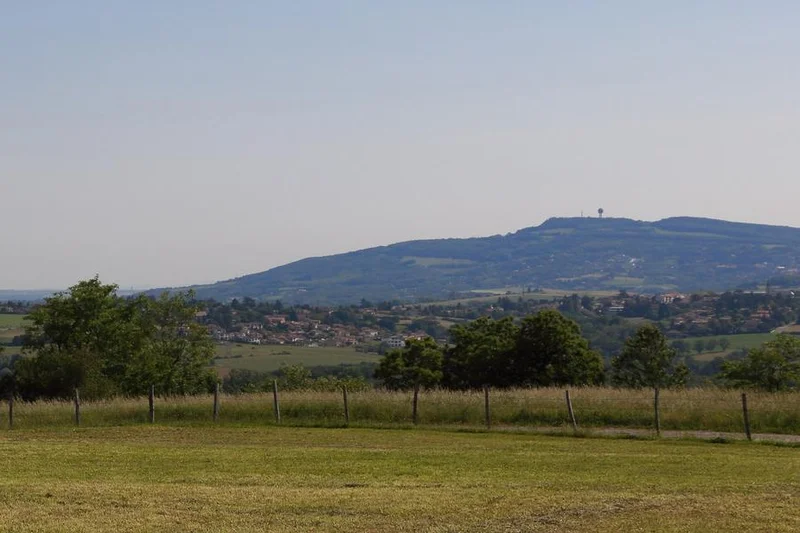 VTT Circuit VTT 58 - Le Mont Plomb — Lentilly