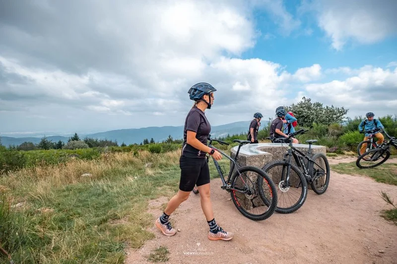 VTT N°93 – La Croix du Chat Blanc - Espace VTT-FFC Vichy Montagne — Châtel-Montagne