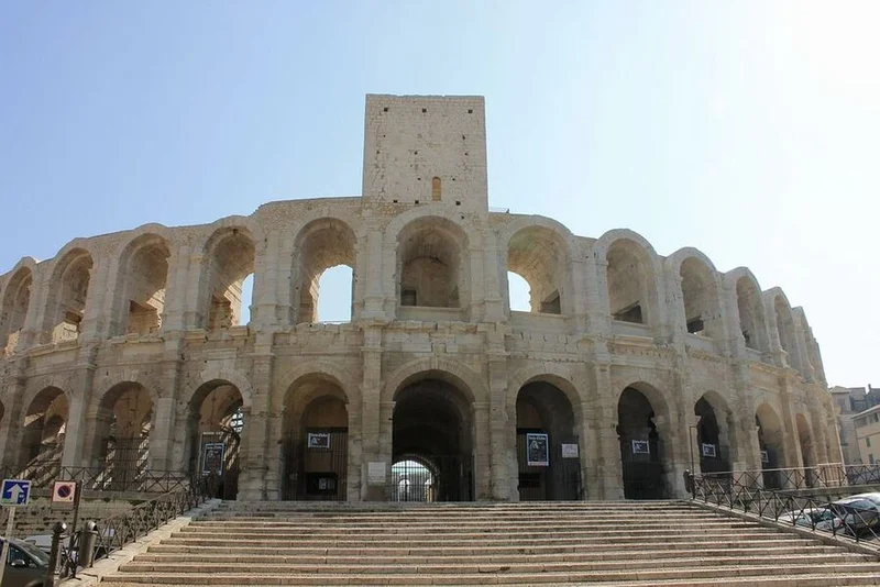 Vélo de route ViaRhôna à vélo - Étape 25 - Arles > Port-St-Louis-du-Rhône — Arles