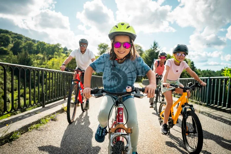 Vélo de route Via Fluvia à vélo - Saint-Sauveur-en-Rue - Bourg-Argental · Saint-Sauveur-en-Rue