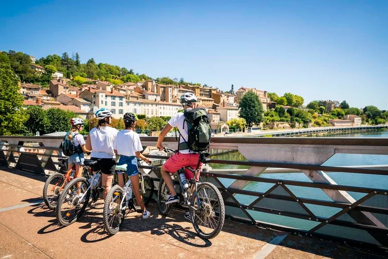 Vélo de route La Voie Bleue® Moselle Saône à vélo - Étape Trévoux - Lyon — Trévoux