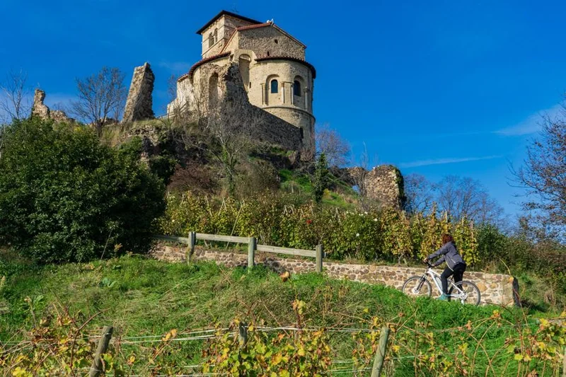 Vélo de route Vignes et prieurés - Boucle  LF 5 — Saint-Romain-le-Puy