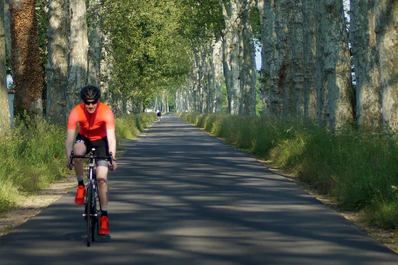 Vélo de route Boucle cyclable F7 : balade au fil de l'eau à vélo : Saint-Laurent-La-Conche / Etangs de Feurs — Montrond-les-Bains