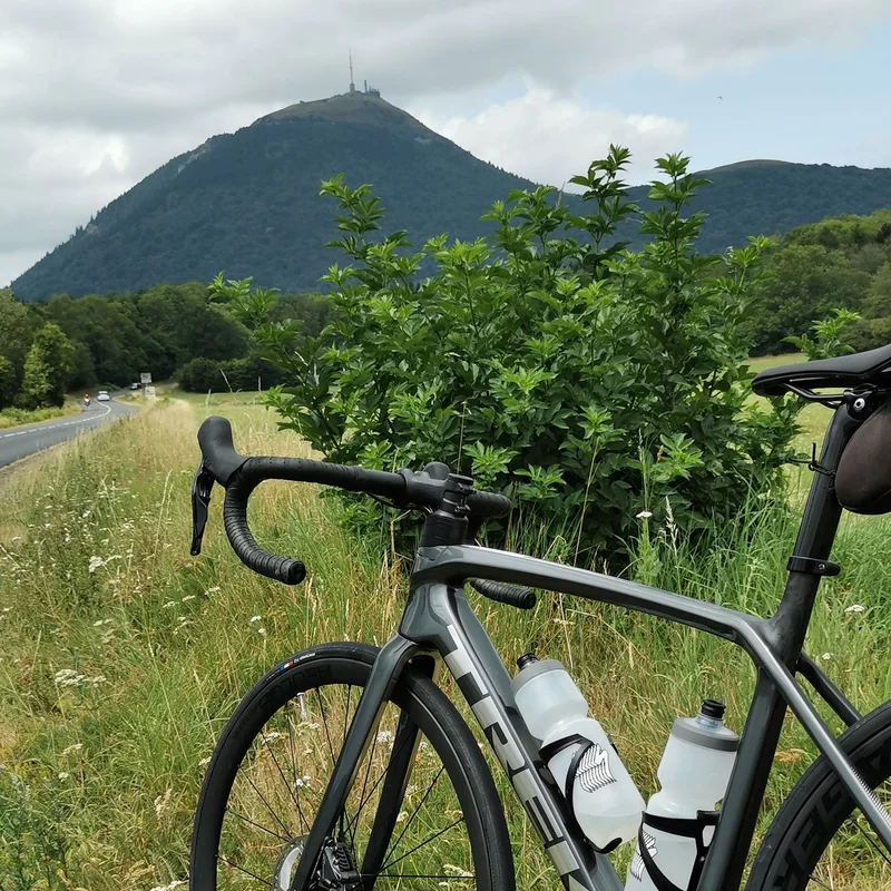 Vélo de route La boucle des Dômes (cyclo) — Olby