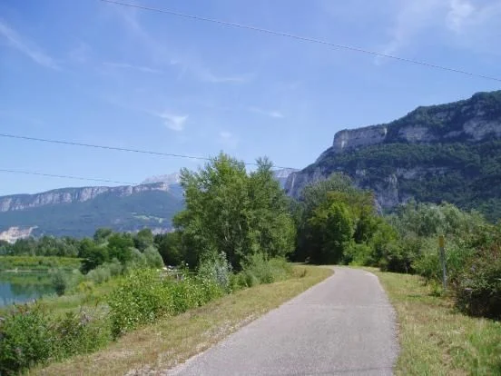 Vélo de route La Belle Via en 8 jours : véloroute Annecy, Chambéry, Grenoble, Romans — Annecy