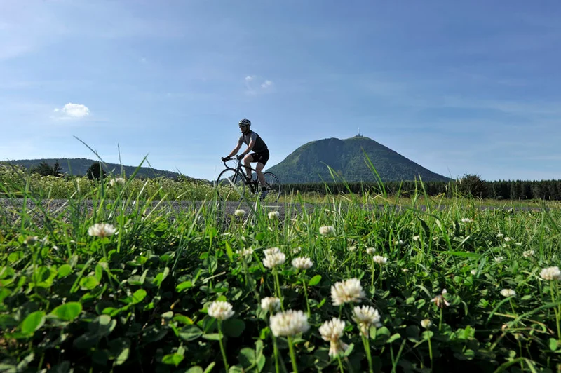 Vélo de route Circuit des volcans - La boucle des Dômes (boucle cyclo n°13) — Pontgibaud