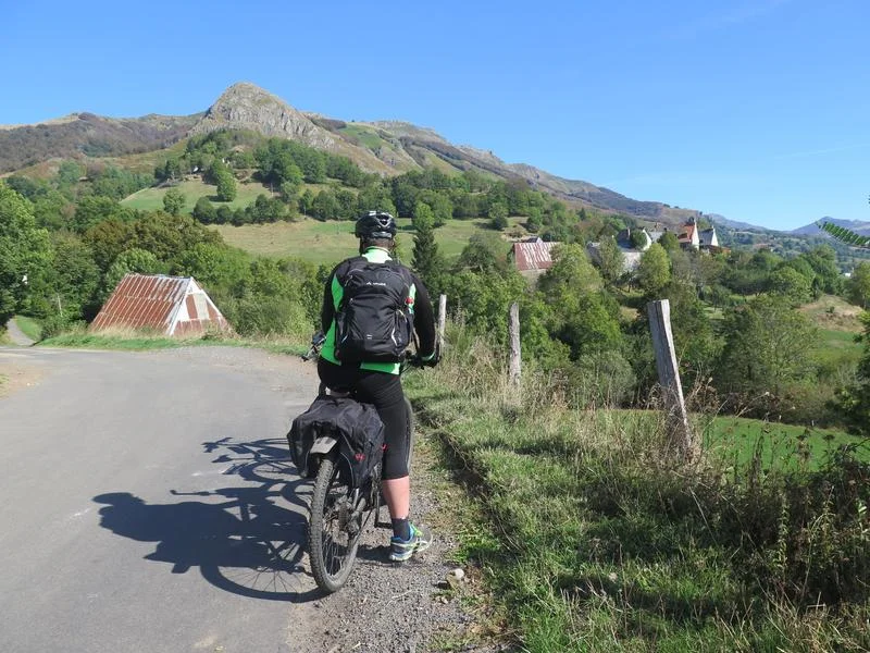 VTT La Vallée de la Jordanne en VTTAE ou VTCAE — Saint-Julien-de-Jordanne