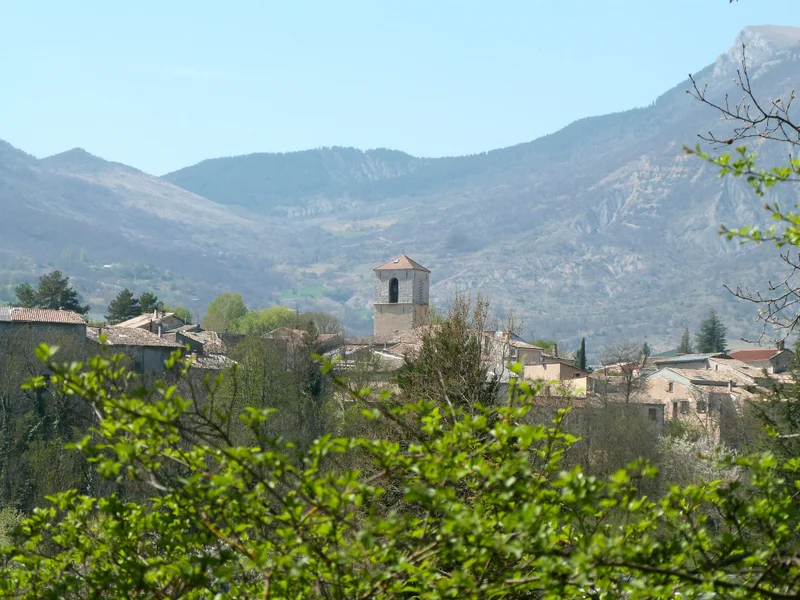 Randonnée Tour de Ribiers (N°9) · Ribiers