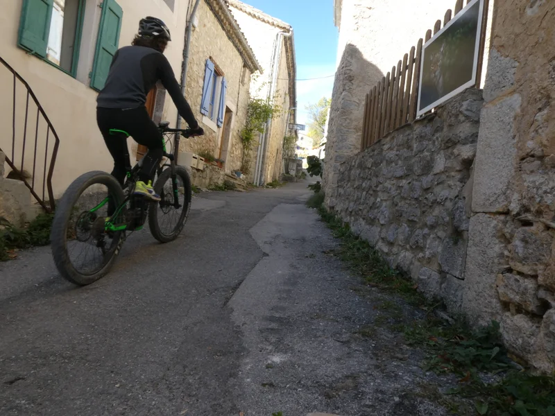 VTT Les Damias à VTT (N°6) — Éourres