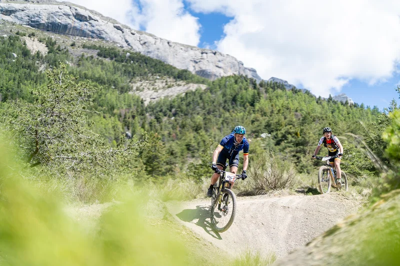 VTT Céüse, tour du synclinal (VTT n°41 noir) — Manteyer