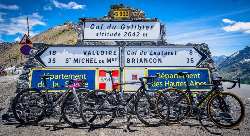 Vélo de route Ascension du Col du Galibier (2642 m) — Le Monêtier-les-Bains