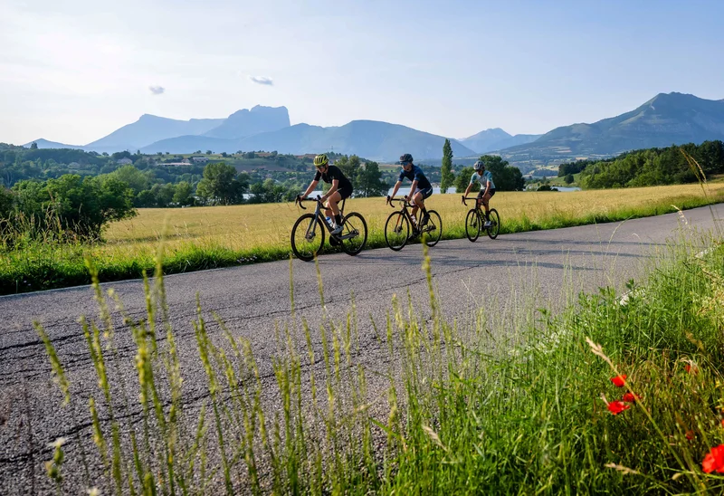 Vélo de route Tour de Céüse — La Roche-des-Arnauds