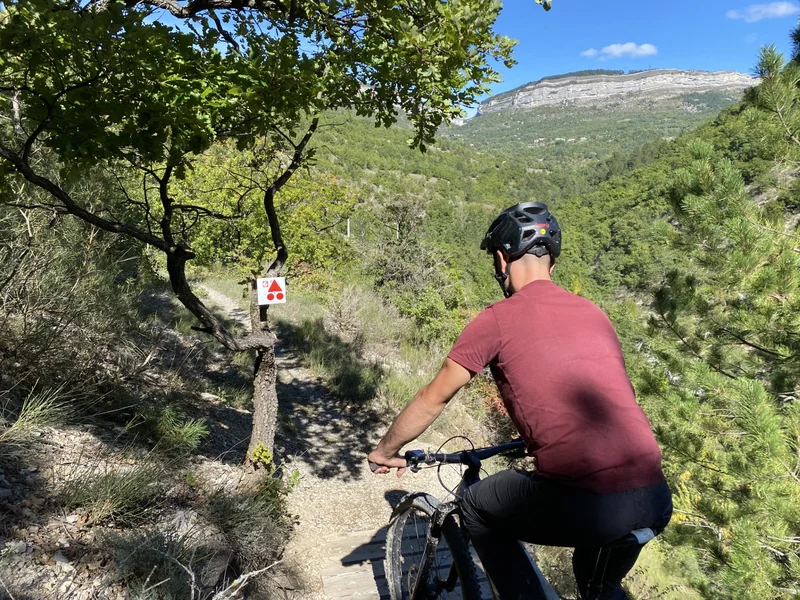 Vélo de route Chemins du Soleil [Variante montagne] — Sisteron