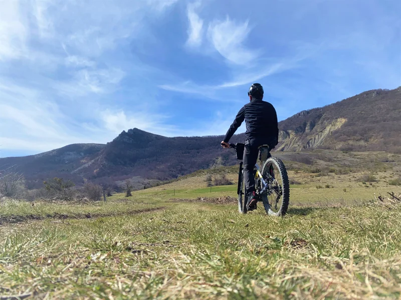 VTT Tour de la montagne du Riable à VTT (N°17) — Éourres