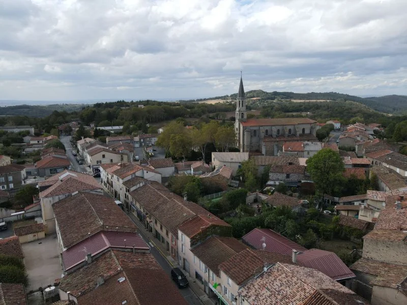 Randonnée Tour du village — Montredon-Labessonnié