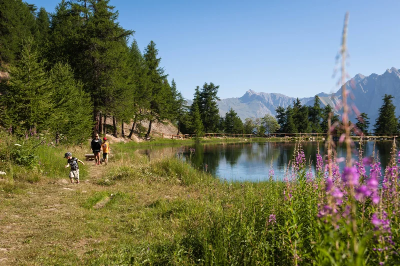 Randonnée Lac de Pramol :  marche facile au départ des Karellis — Montricher-Albanne