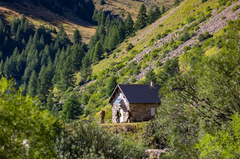 Cabane du Pré d'Antoni · © Kinaphoto - Parc national des Ecrins · Droits d'auteur