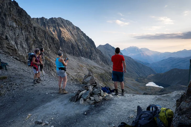 Col de la Muzelle au lever du jour · © Thierry Maillet - Parc national des Ecrins