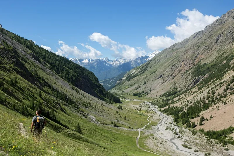 Sur le chemin du col de l'Eychauda (GR54) · © Thierry Maillet