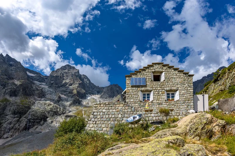 Refuge des Bans · © Bertrand Bodin - Parc national des Ecrins · Droits d'auteur