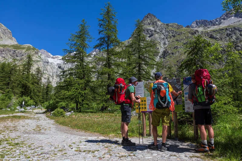 Alpinistes au Pré de Madame Carle · © Thierry Maillet - Parc national des Ecrins