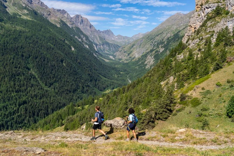 Vue sur le vallon du Fournel depuis le col de la Pousterle · © OT Pays des Ecrins - Rogier van Rijn