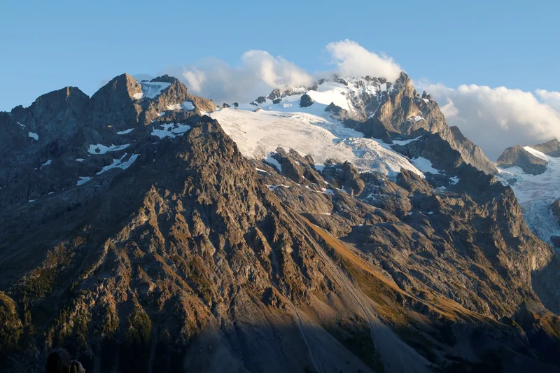Vue de la Meije depuis le col de l'Aiguillon · © Cyril Coursier - Parc national des Ecrins