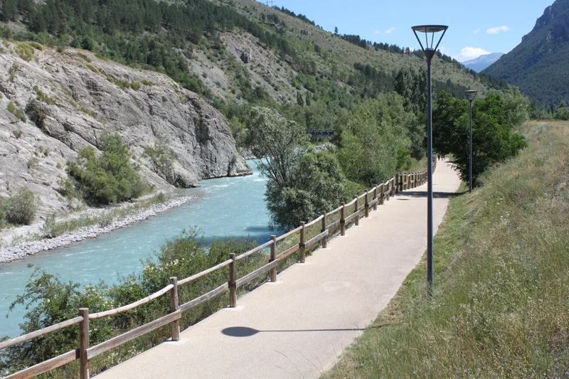 Voie verte · © Office de tourisme du Pays des Écrins