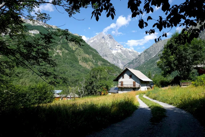 Vallée de la Vallouise et Mont Pelvoux · © Pays des Écrins - Pierre Nossereau