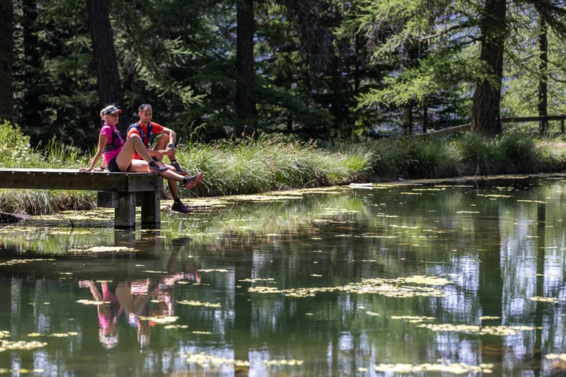 Au bord du lac · © Kina Photo · Droits d'auteur