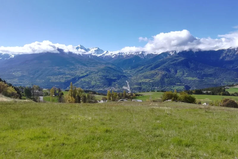 Paysage depuis Puy-Sanières · © Amélie Vallier